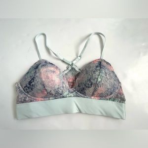 Pink Victoria’s Secret lightly Lined Bralette size S